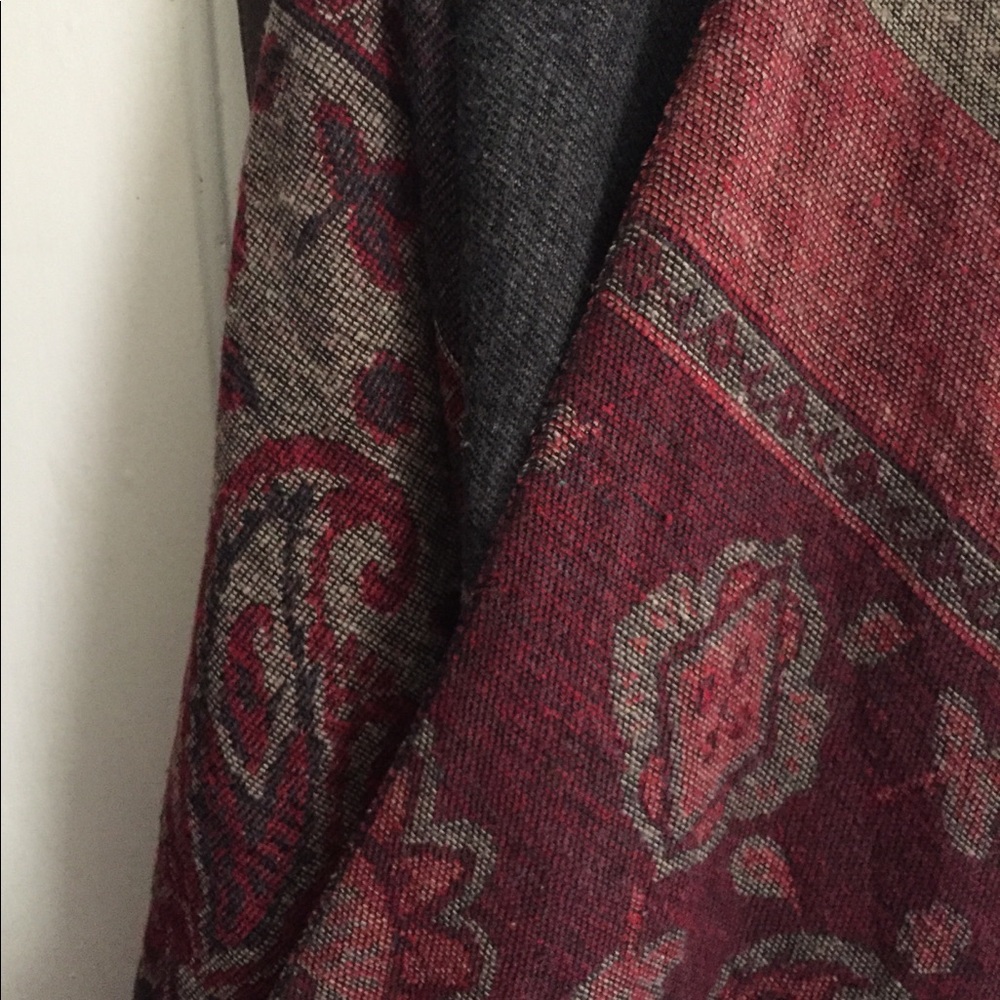 Reversible shawl - Picture 2 of 2